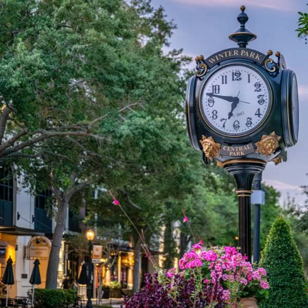 Clock and streetscape in Winter Park, Florida