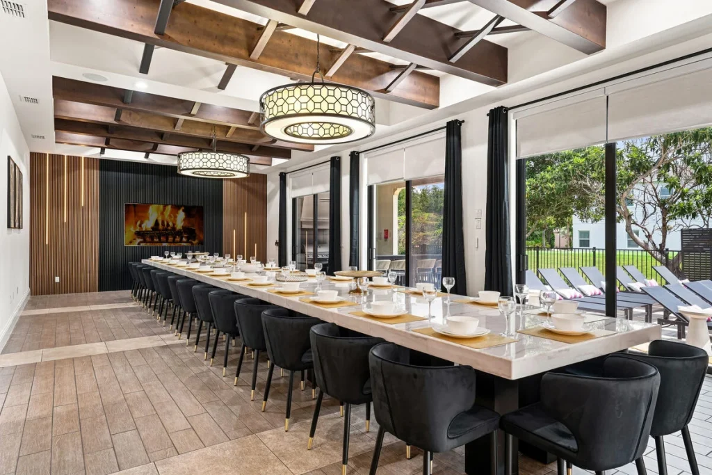 Large gathering dining table in orlando vacation home